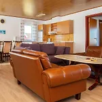 10 Person In Harboore-by Traum בית נופש הרבור