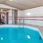 10 Person In Harboore-by Traum * הרבור