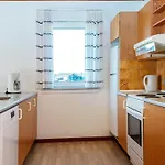 10 Person In Harboore-by Traum * הרבור