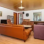 10 Person In Harboore-by Traum *