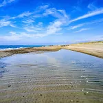 10 Person In Harboore-by Traum
